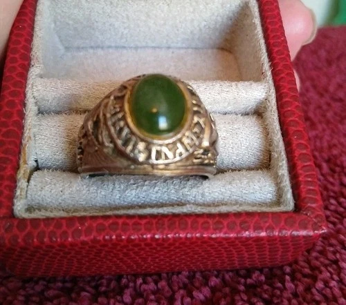 Vintage Vietnam War Souvenir Ring Green Jade Cabochon GI Military Era Sz 11 60's