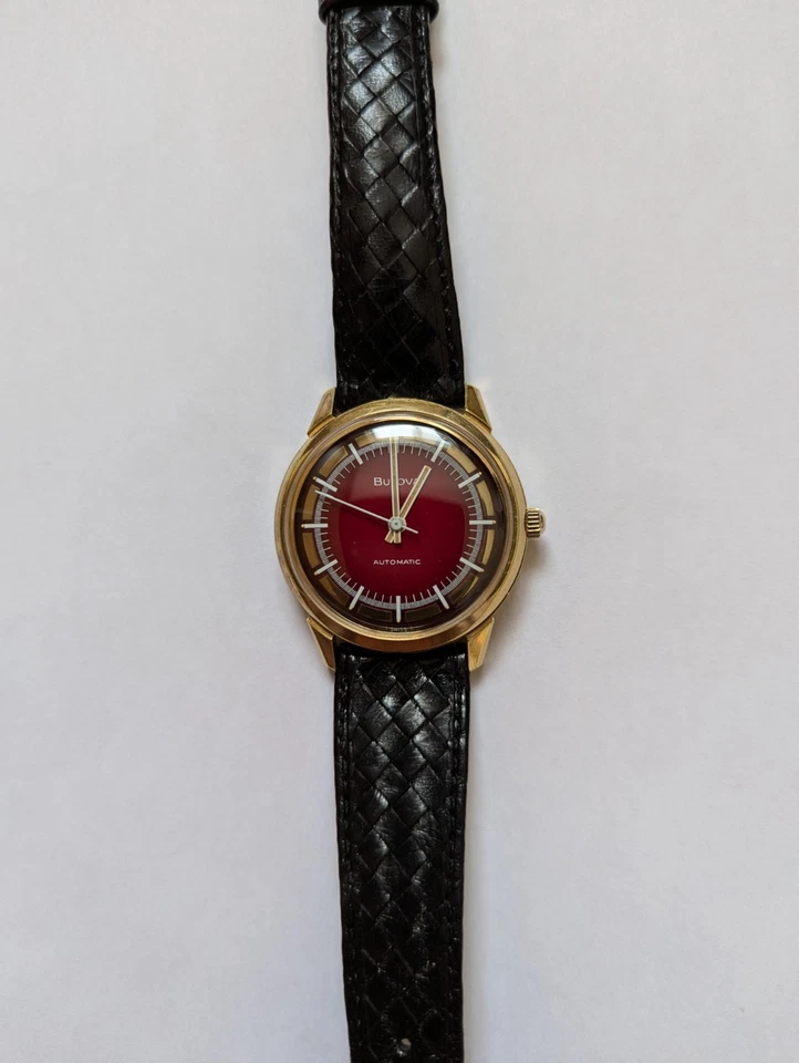 VINTAGE  AUTOMATIC  BULOVA ,RUN GREAT - Image 2 of 4