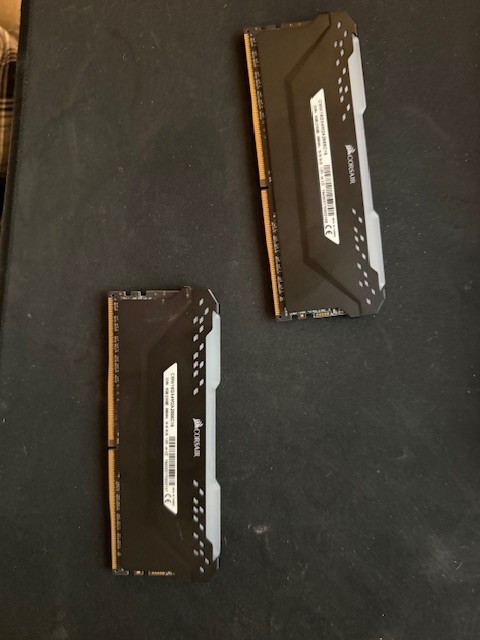 Corsair Vengeance RGB Pro 32GB (2x16GB) DDR4 DRAM 2666MHz | eBay