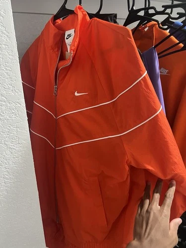Nike Windrunner Set  - product listing photo