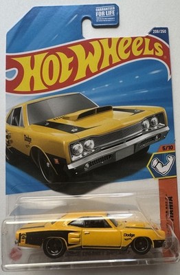 2025 Hot Wheels MUSCLE MANIA 5/10 '69 Dodge Coronet Superbee 208/250