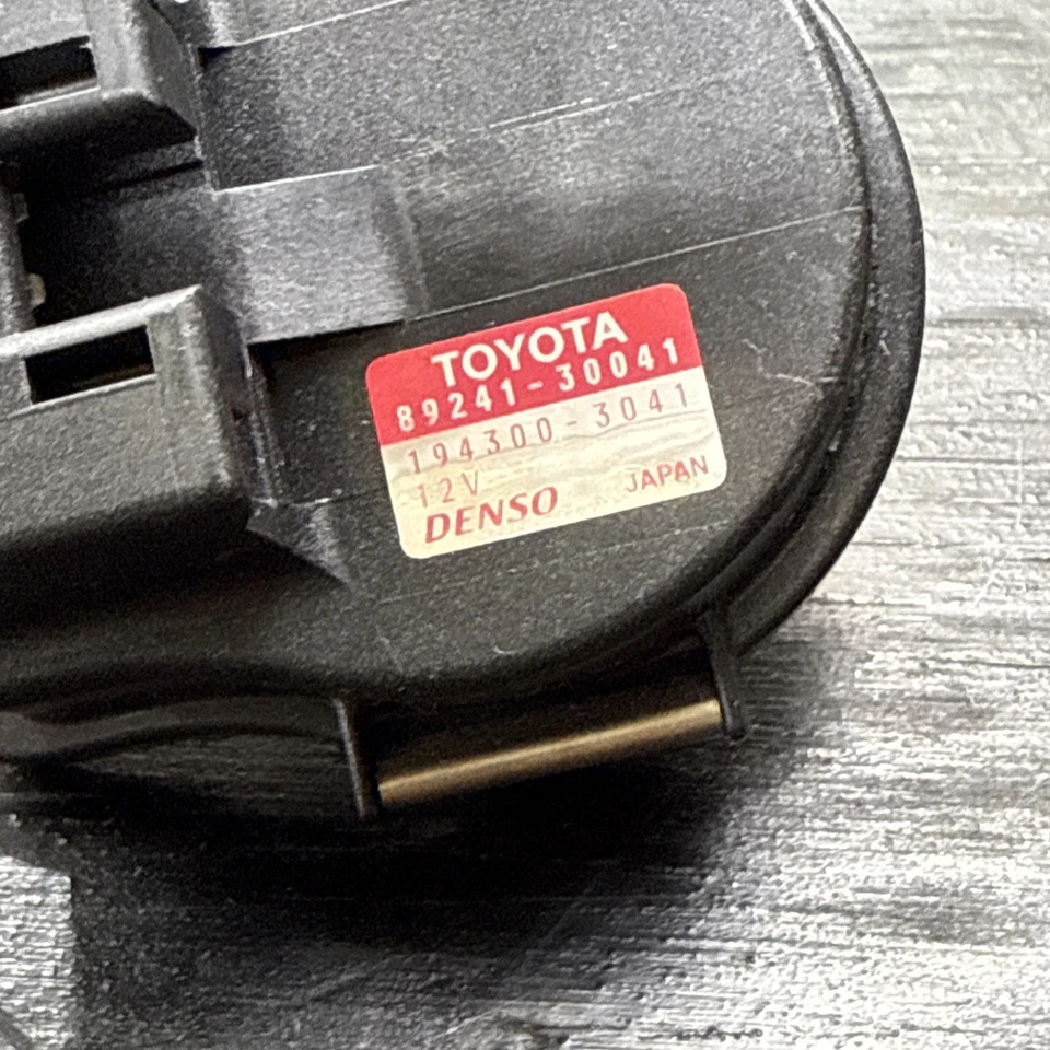 8924130041 GENUINE Toyota ACTUATOR ABSORBER CONTROL 89241-30041 OEM 89241B Lexus - Image 2 of 4