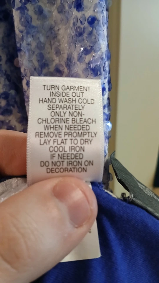 Dana Buchman Blouse 0x, Sequins - Image 4 of 4