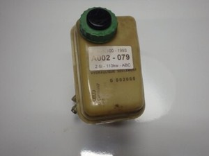 Audi 80 B4 100 C4 A6 Servoölbehälter Ausgleichsbehälter Servolenkung 4A0422373A