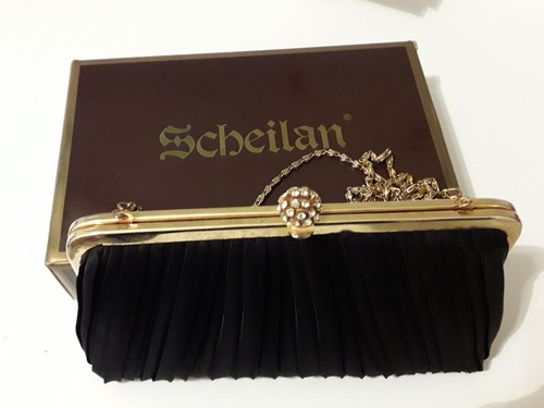 Pochette in pvc con bottone in plastica e soffietto, Mini bag, pochette e  bustine in pvc