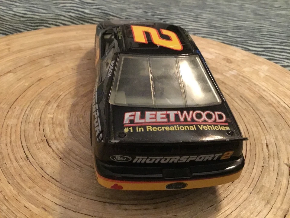Ford Motorsport Nascar #2 Racing Champions Rusty Wallace 1/24 Diecast 1994 - Imagem 4 de 4