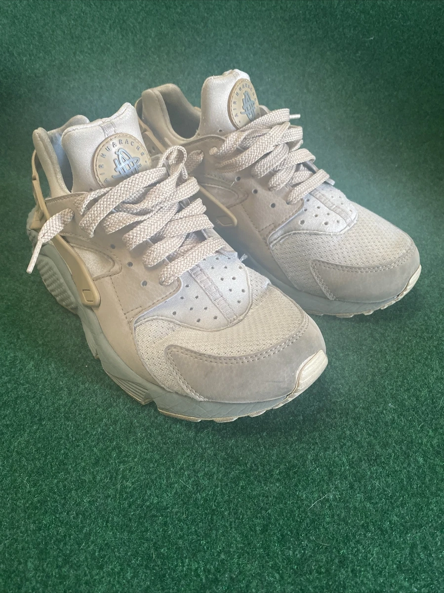 Nike air huarache run best sale beige
