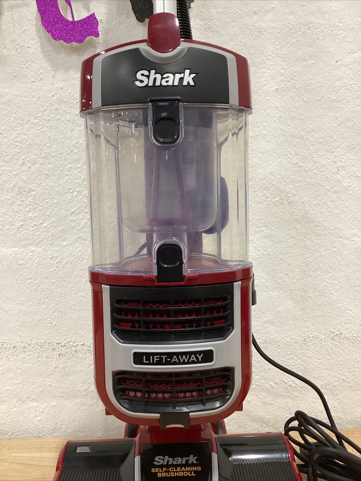 Shark Navigator ZU561 Upright Vacuum Cleaner Red 622356555494 eBay