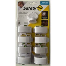 Safety 1st Deluxe Magnetic Locking System 1 Key 8 Locks HS133 New Sealed
