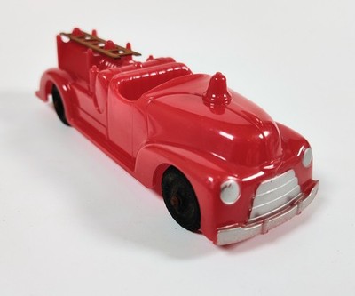 Vintage 1950s Hubley Kiddie Toy Fire Truck w/ Ladder 6''