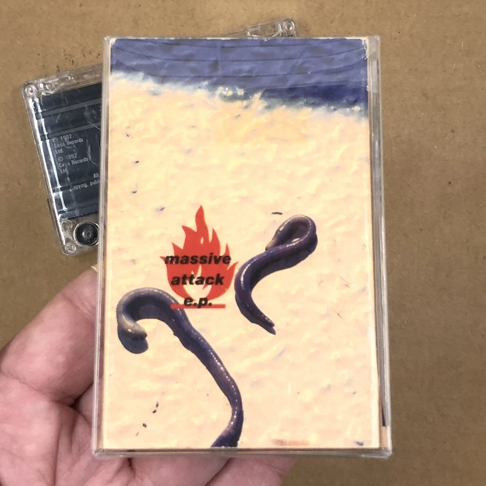 MASSIVE ATTACK Cassette Tape 90s Trip Hop Downtempo UK ONLY EP RELEASE - Image 4 of 4