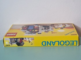Lego Vintage Set Legoland Castle 6067 Guarded Inn, with box and instructions