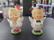 Vintage Salt And Pepper Shakers Depicting Kissing Boy & Girl Love Birds.