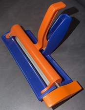 Fiskars Paper Crimper Tool Extra Wide Rollers Fits Paper Up To 6 1/2  Wide