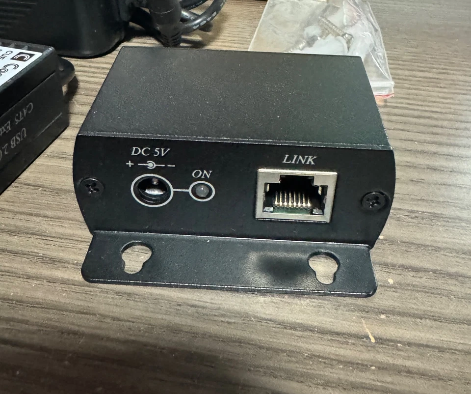 Comprehensive CUE-104FE USB 2.0 Fast Extender with 4 Port Hub New in Box - Image 2 of 3