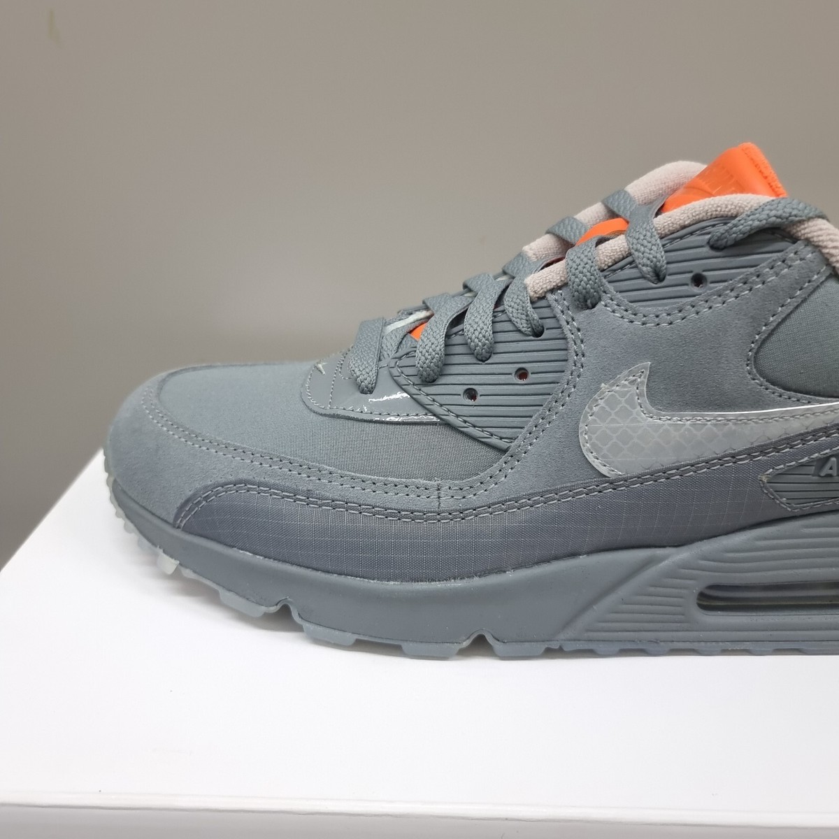nike air max 90 basement smoke grey & reflect silver