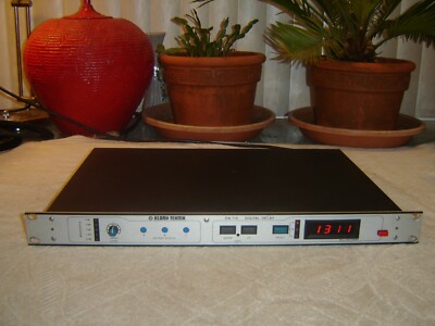 Klark Teknik DN716, Digital Delay Line, Vintage Rack