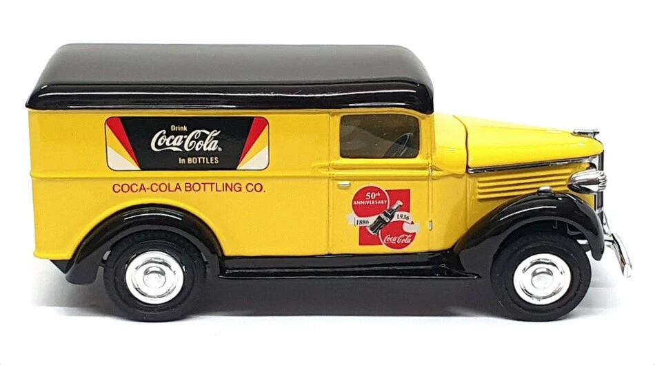 Matchbox 1/43 Scale YYM92014 - 1937 GMC Delivery Truck (Coca-Cola) - Photo 3/4