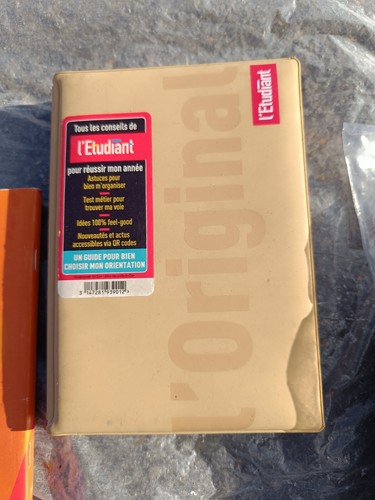 Agenda Scolaire Journalier L'Étudiant 2022/2023 - L'Original - 15 X 21 Cm - Noir - Meilleur Prix