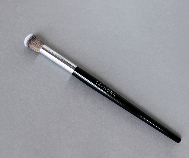 sephora concealer brush