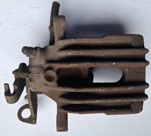 Alfa Romeo 145  Typ 930 Bj. 2000  Bremssattel hinten rechts