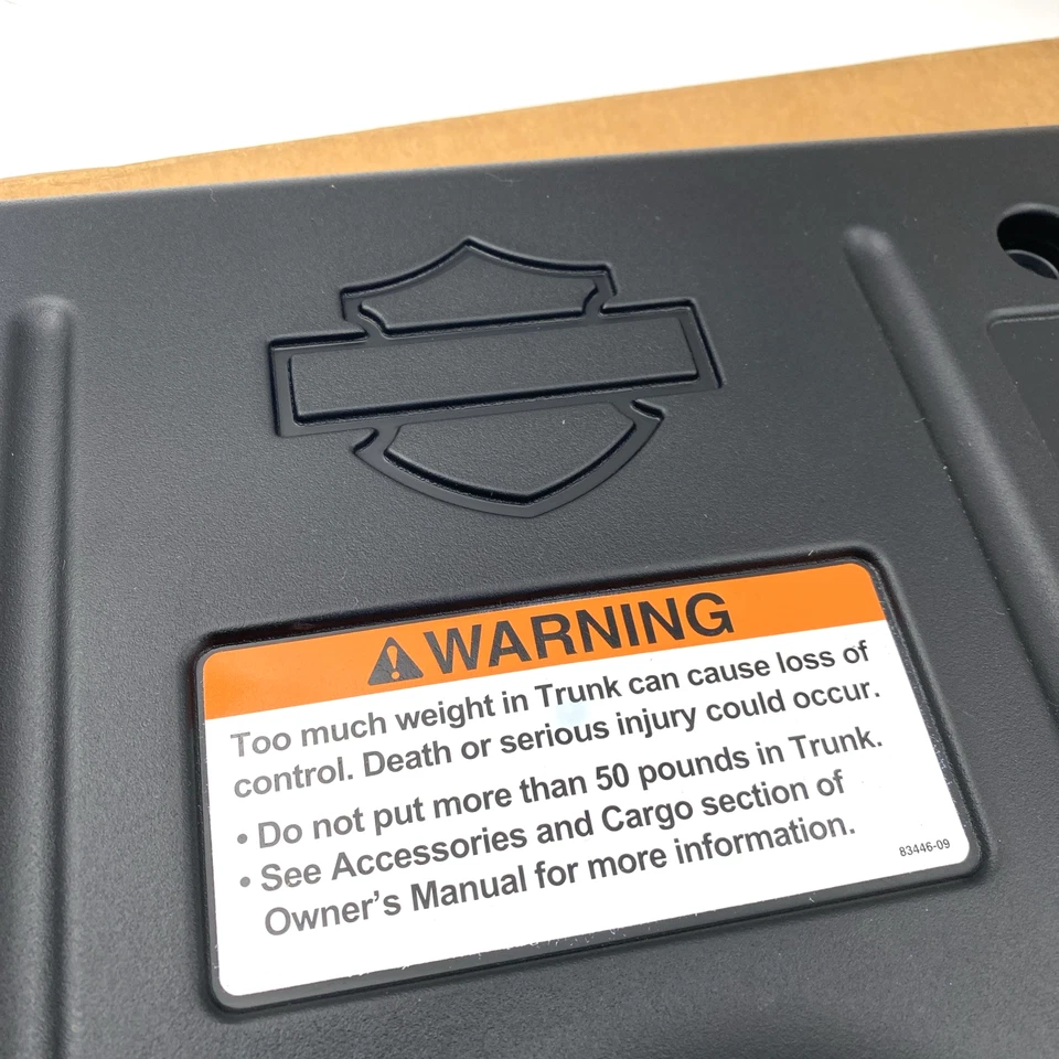 Conjunto de cubierta de puerta de maletero negro 11-24 Tri Glide Trike OEM Harley 83434-11 Foto 4 de 4