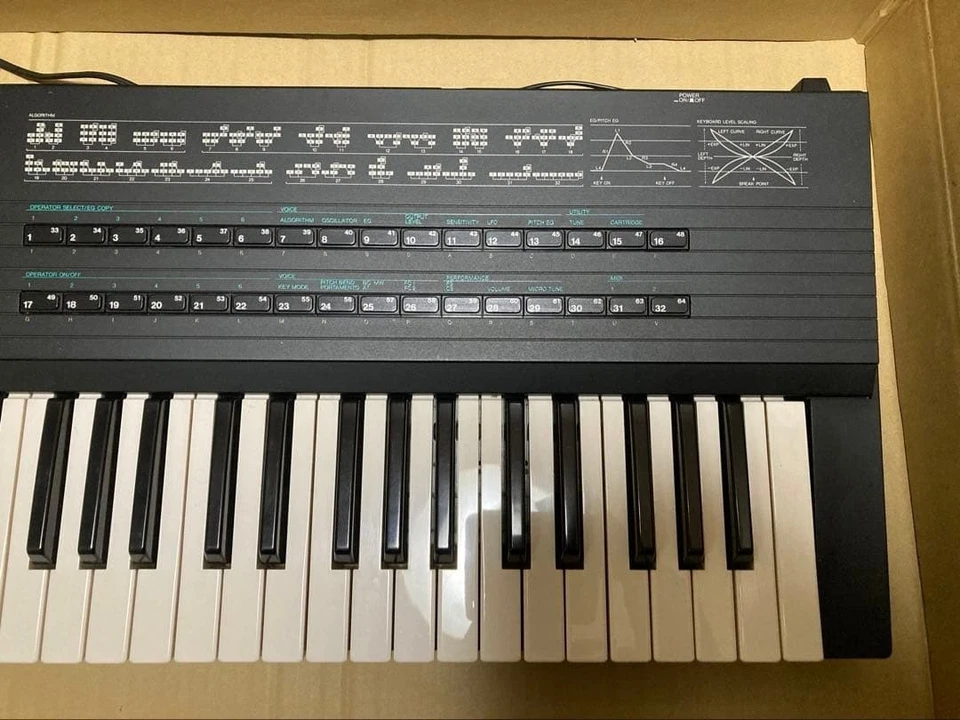 Yamaha DX7S Synthesizer Keyboard 61-Key FM Digital Synth Tested Japan Vintage - Image 3 of 4