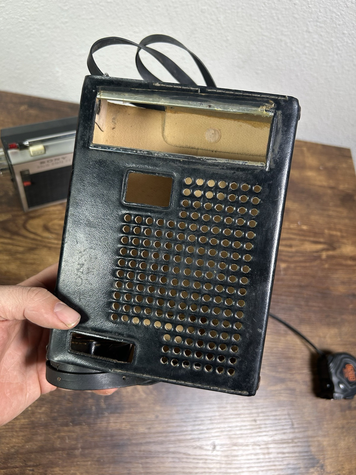 SONY TFM-110F transistor radio 1960s FM/SW/MW SOLID STATE 11 W