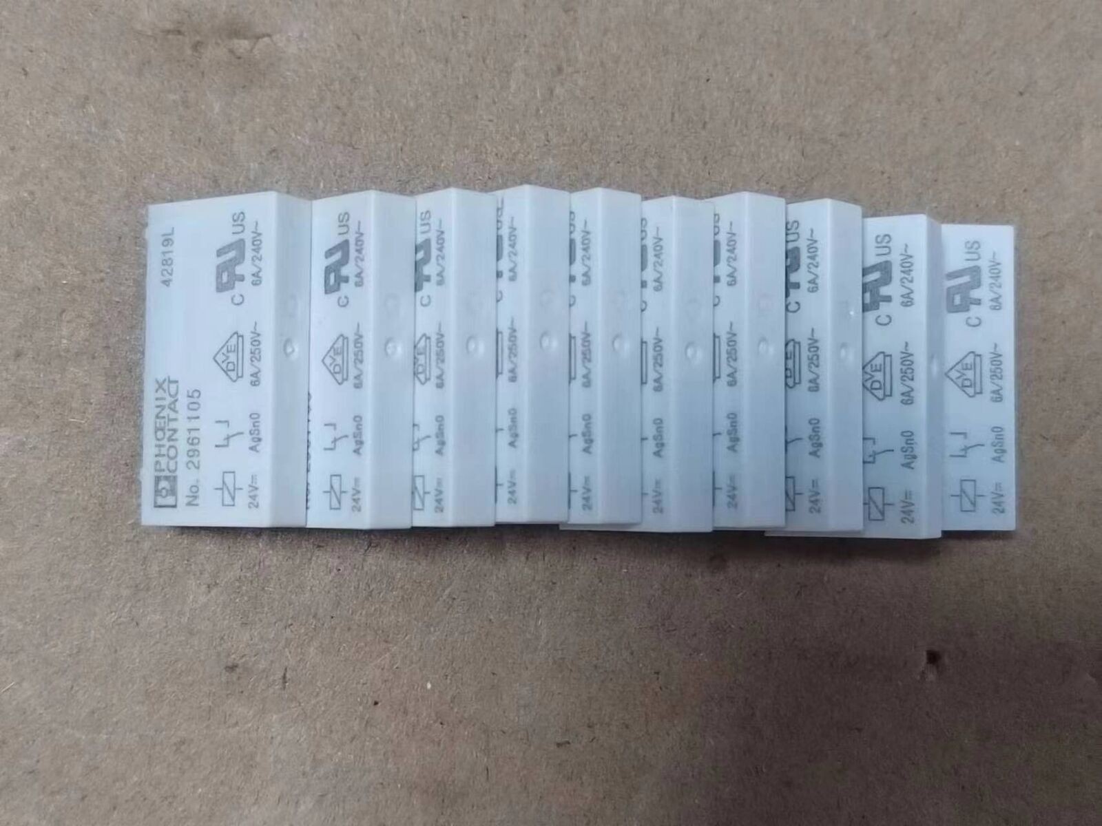 10 pcs/Lot New NO.2961105 Power Relay 6A 250VAC 24VDC 5Pins