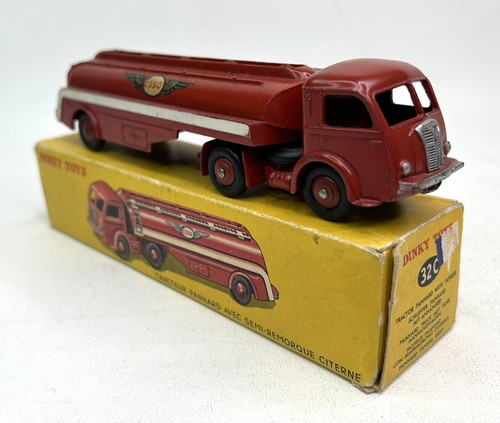 French Dinky Toys 32c Panhard Esso Tanker. - Picture 3 of 12