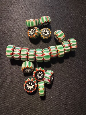 20 Green Chevron glass beads (B1073) - 4x10mm - Indian Trade Beads