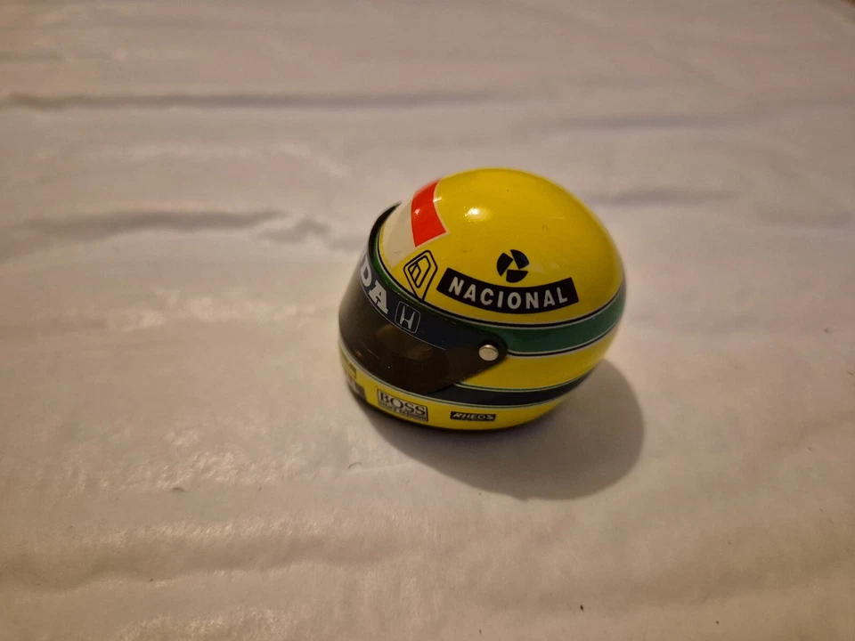 MINICHAMPS 1/8 MCLAREN HONDA 1991 WORLD CHAMPION AYRTON SENNA FORMULA 1 HELMET - Image 4 of 4