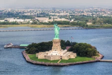 Aerial View of Statue of Liberty New York City Photo Art Print Poster 18x12