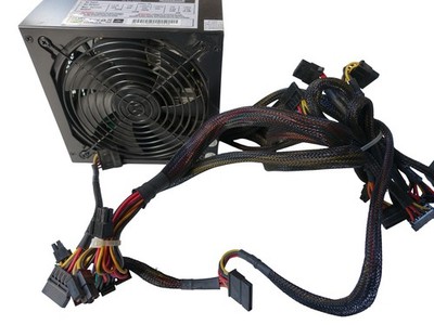 Ultron UN-550S Silent Force PC Netzteil 550W ATX Power Supply Kabel Schwarz