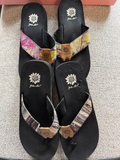 Yellow Box 2 Pairs Women Size 8.5 Multicolor Flip Flop Sandals