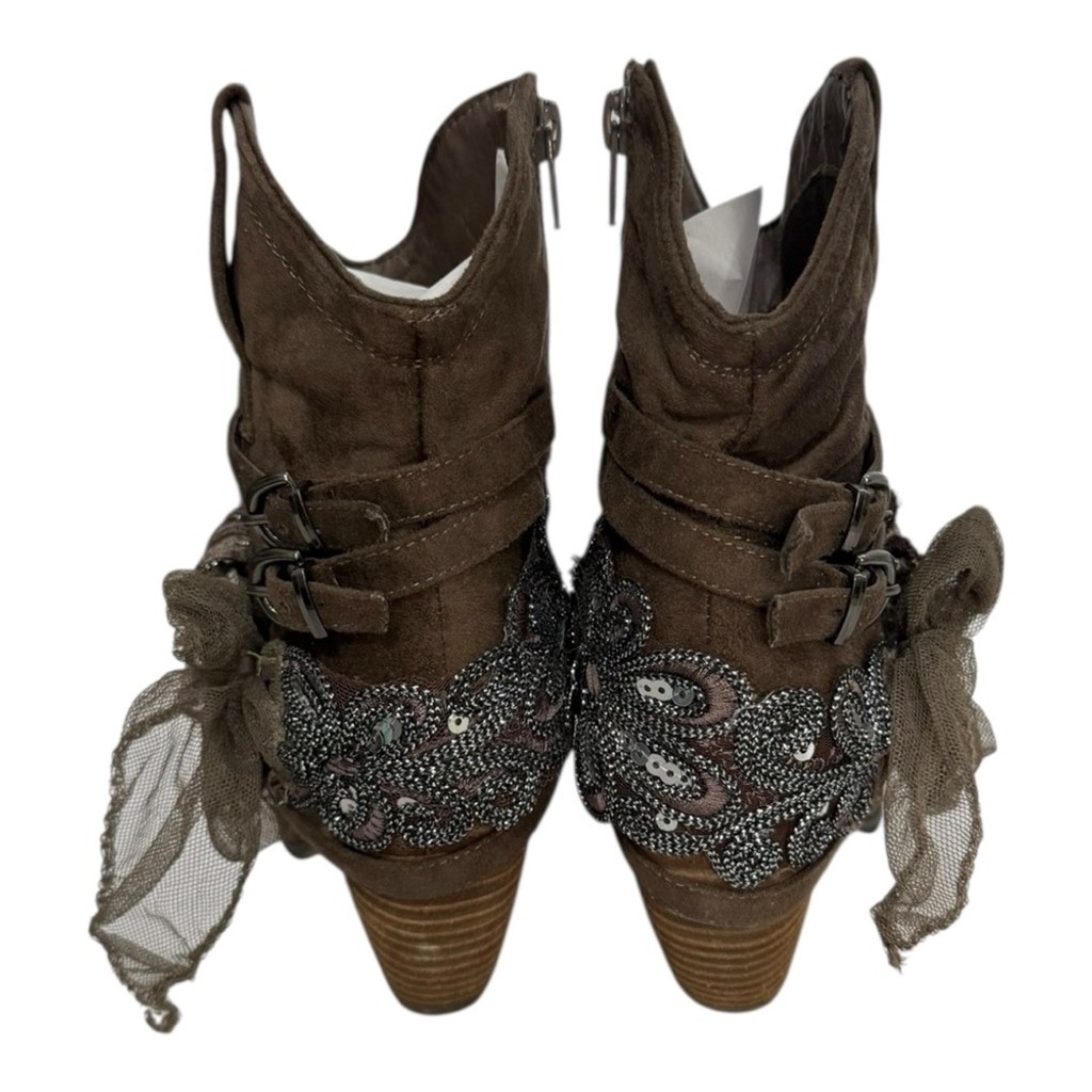 Not Rated Western Ankle Boots Women’s 6 Brown Suede Embellished Sequin Bow