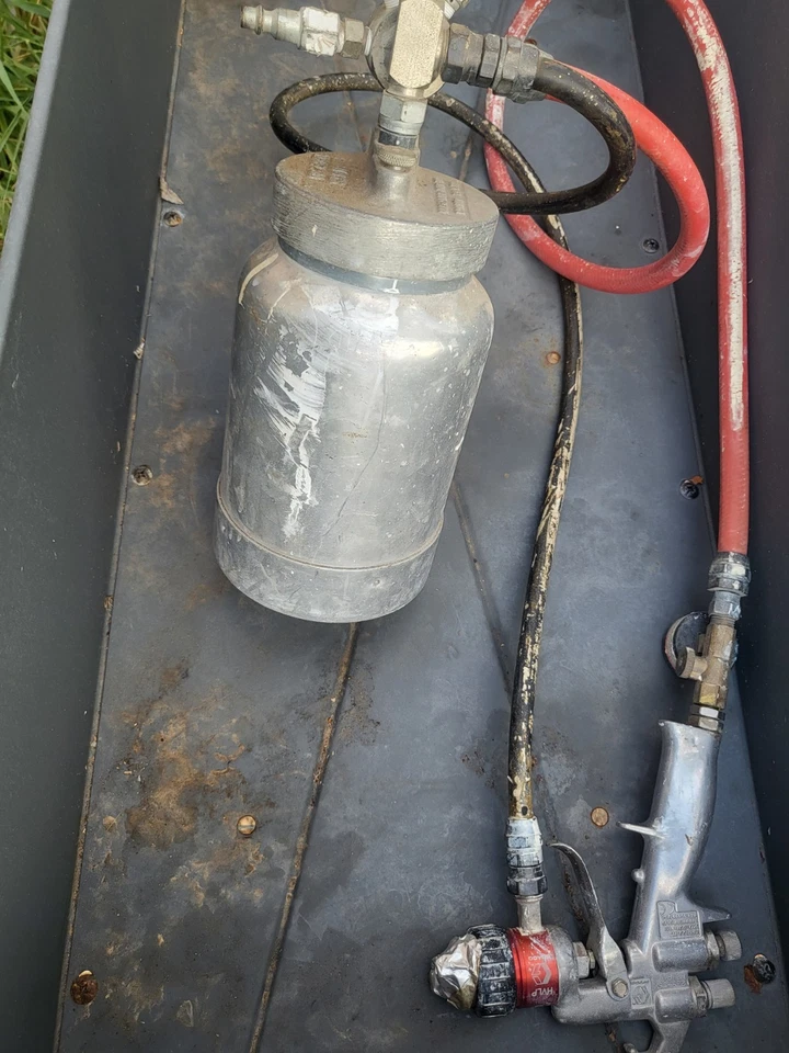 Binks Model 80 80-228  Paint Sprayer Pot Pressure Tank w/Pressure Gauge HOSE  - Image 3 of 4