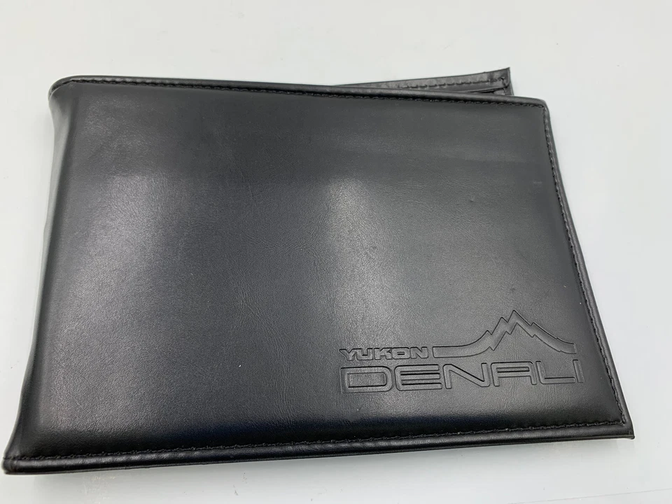 GMC Yukon Yukon XL 2002 manual del propietario con estuche OEM D04B07050 Foto 2 de 4