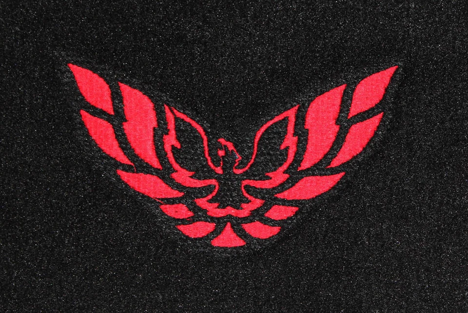 NOVO! Tapetes de assoalho tapete 1982-2002 PONTIAC FIREBIRD logotipo bordado VERMELHO conjunto de 4 - Imagem 3 de 4
