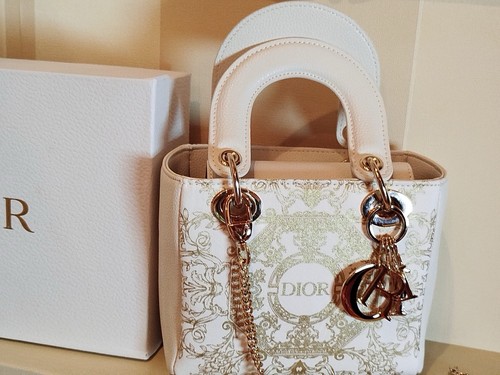 Dior Beauty Bag .Vip Gift - Imagen 2 de 7