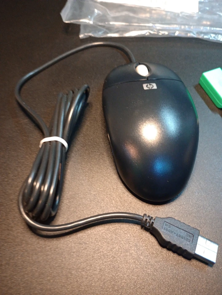 Vintage HP Logitech PS/2 Wired Mechanical Ball Wheel Mouse Model M-S69 - Image 2 of 4