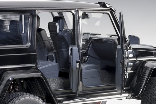 MERCEDES-BENZ G500 2 SQUARED 4X4 GLOSS BLACK 1:18 AUTOART 76317 NO LONGER MADE - Picture 15 of 17
