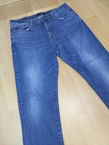 Lucky Brand Mens Jeans 36x30 410 Athletic Slim Blue Stretch Faded Whiskers - Picture 2 of 10