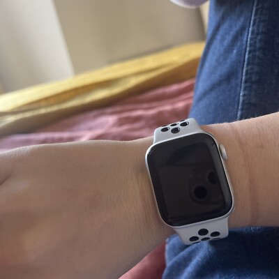 apple watch gen 3 nike