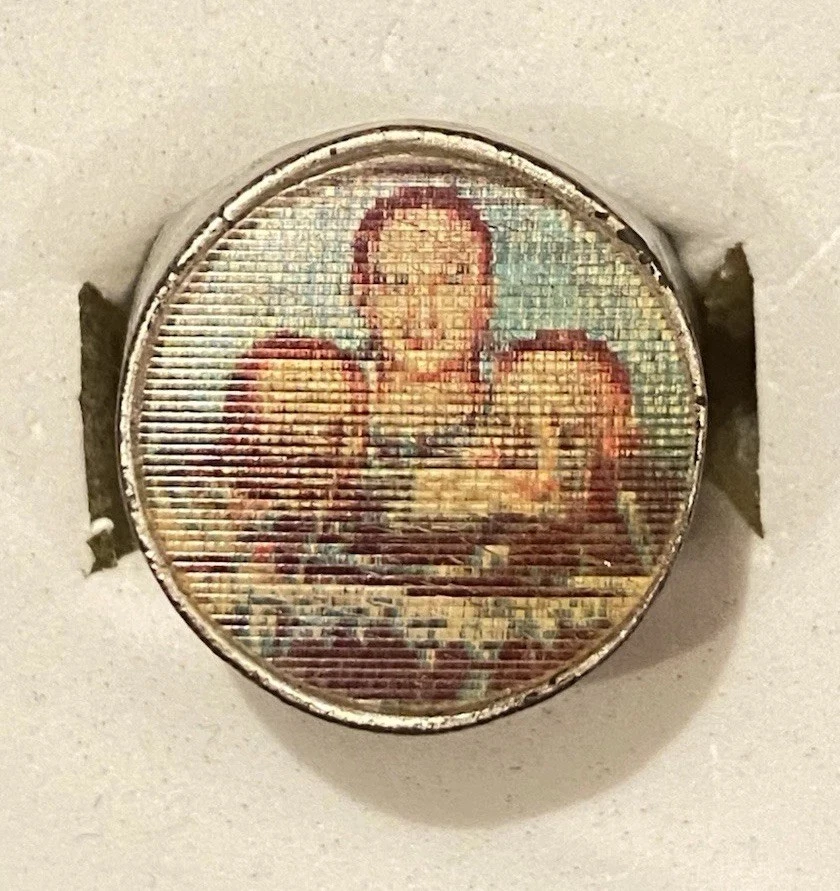 VINTAGE 1960s APOLLO 11 ASTRONAUTS 3D FLICKER RING HONG KONG NEIL ARMSTRONG NM! - image 4 of 4