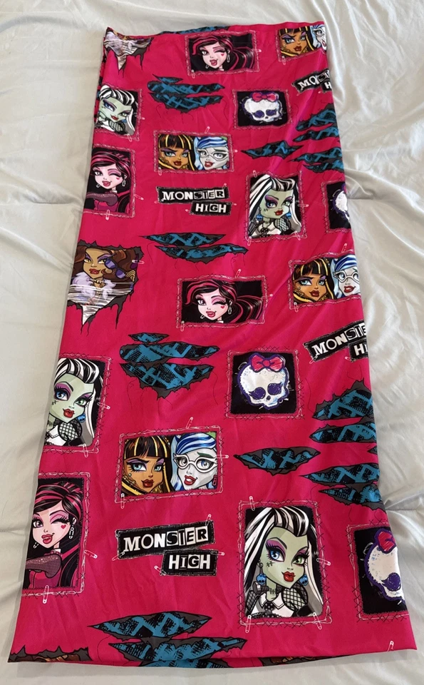 Ropa de cama Monster High sábana plana doble (2) fundas de almohada estándar rosa y negro 2015 Foto 2 de 4