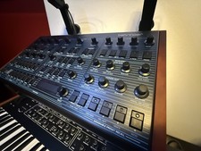 Behringer UBXA D Synthesiser - Boxed - perfect condition 