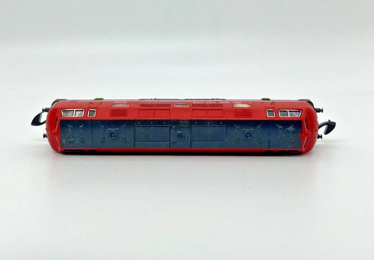 Z Scale Marklin Mini-Club 8833 Swiss AM 4/4 Diesel Locomotive