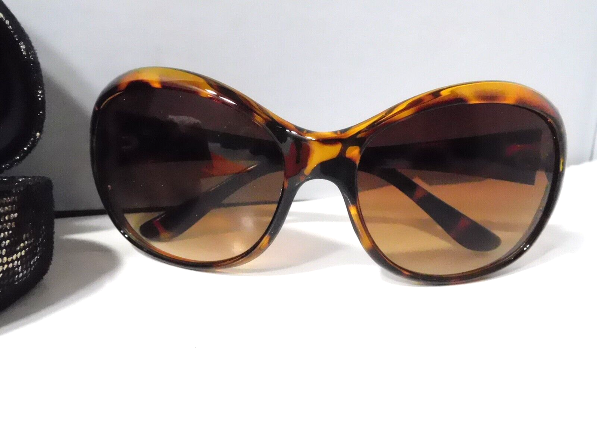 Joan Rivers Classics Collection Wrap-Around Sunglasses with Original Hard Case Joan Rivers Sun Glasses Classic Collection Original Case New  main image 4