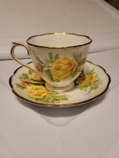 Vintage Estate Royal Albert Tea Rose Yellow Lots Gold Trim Cup Saucer Rd 839056